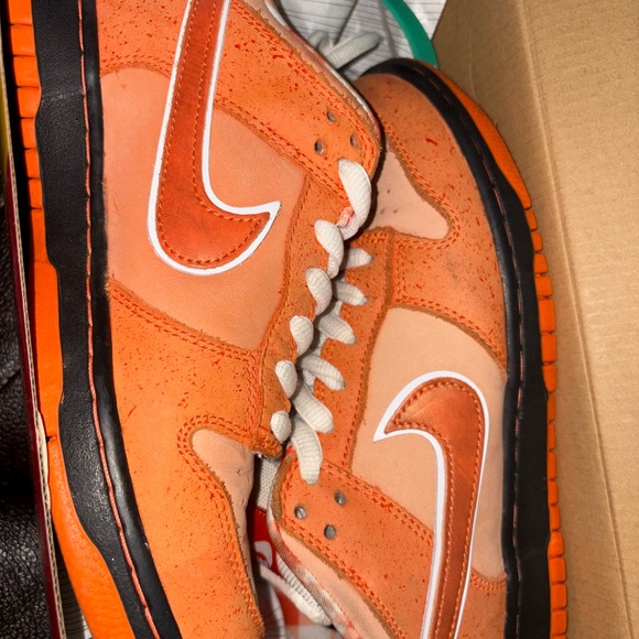 Nike Orange High-Top Sneakers Vibrant Design